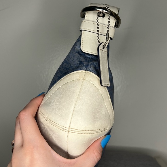 Sold Coach Icy Blue Hobo Bag EUC (Rare) - Picture 6 of 9
